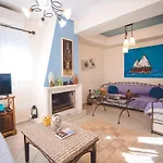 Sapphire Beachfront Casa de hóspedes 4*