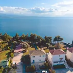 Sapphire Beachfront Casa de hóspedes Erétria