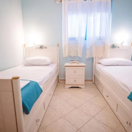 Affittacamere Sapphire Beachfront 4*