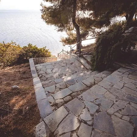 Sapphire Beachfront 4*