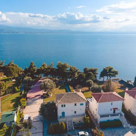 Sapphire Beachfront Guest house Eretria (Evia)
