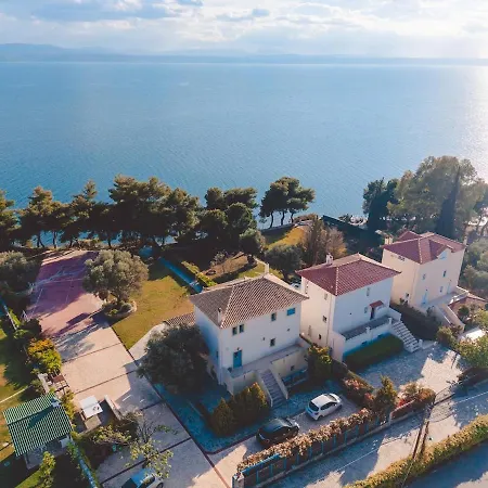 Πανσιόν Sapphire Beachfront