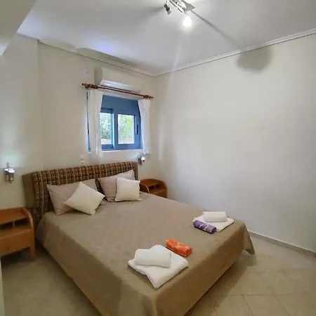 Sapphire Beachfront Guest house Eretria (Evia)